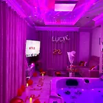 Galaxy - Venus Jacuzzi Et Sauna Privatif * Champigneulles