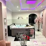 Apartmán Galaxy - Venus Jacuzzi Et Sauna Privatif *