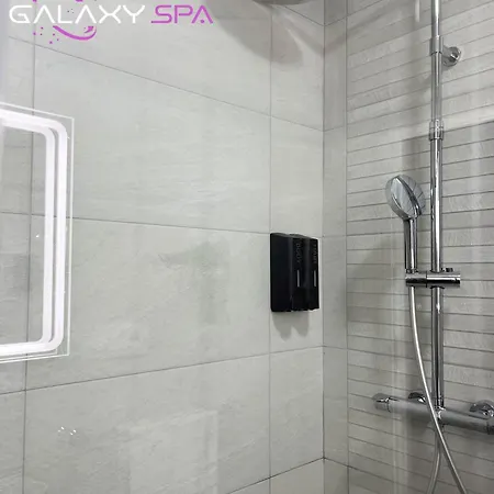 Διαμέρισμα Galaxy - Venus Jacuzzi Et Sauna Privatif Champigneulles